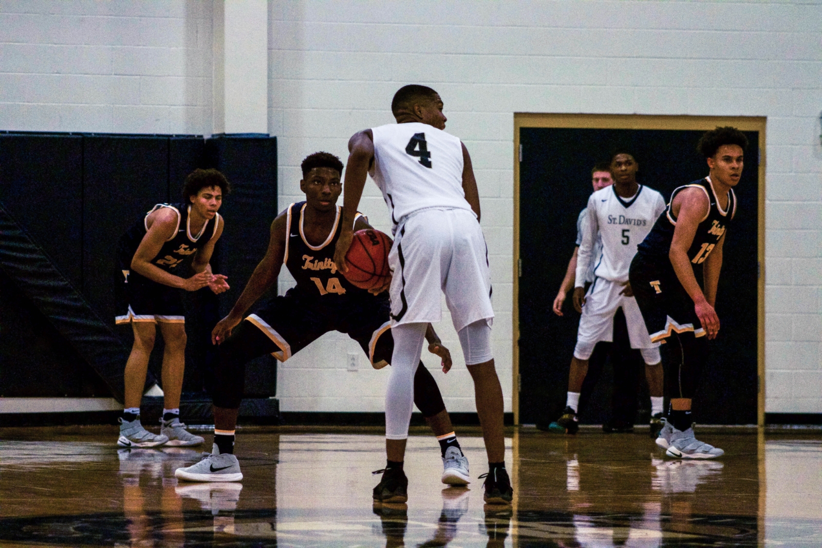 james-motter-499421-unsplash